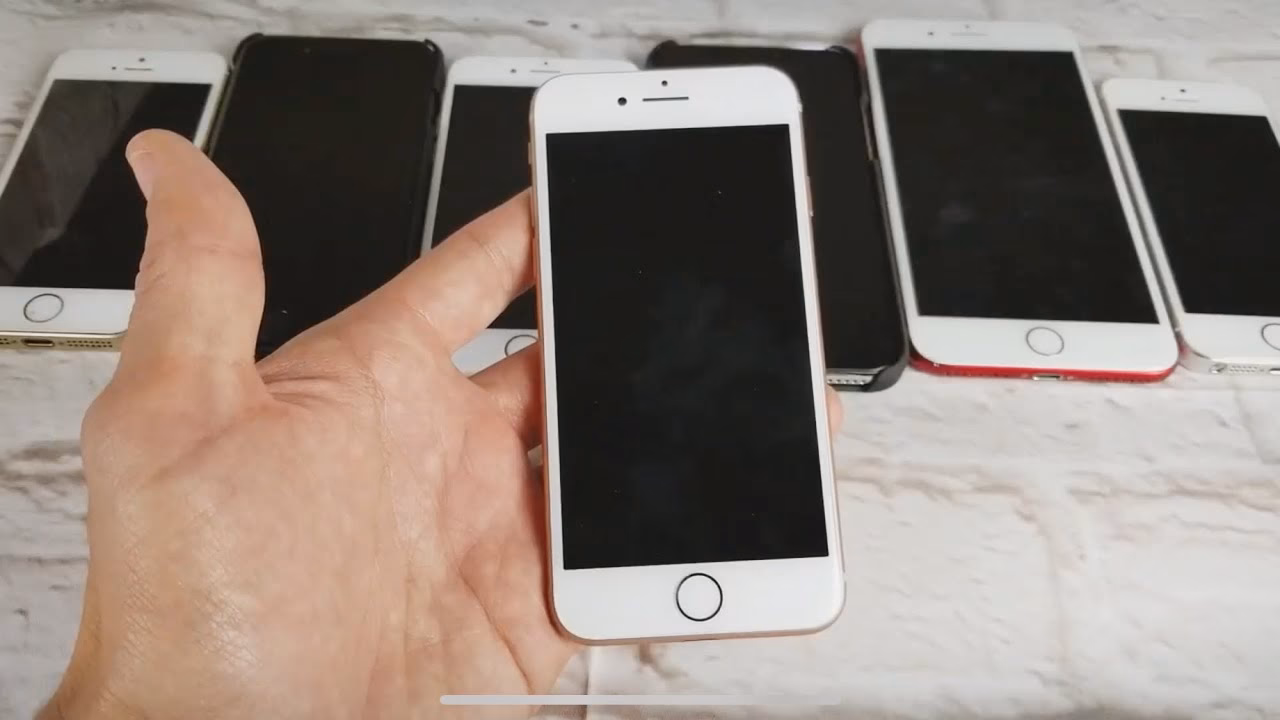 Why is my iPhone 8 screen black?
