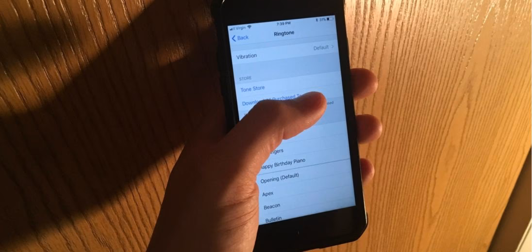 How to change default ringtone on iPhone?