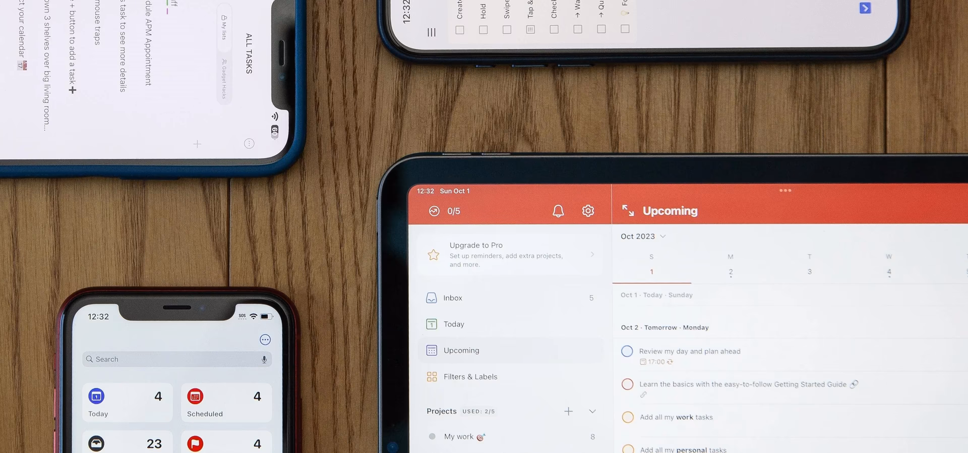 What are the different types of iPhone task managers?