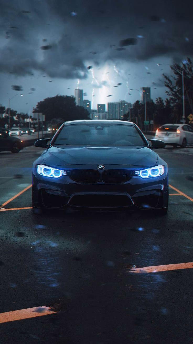 How many BMW iPhone wallpapers are there?