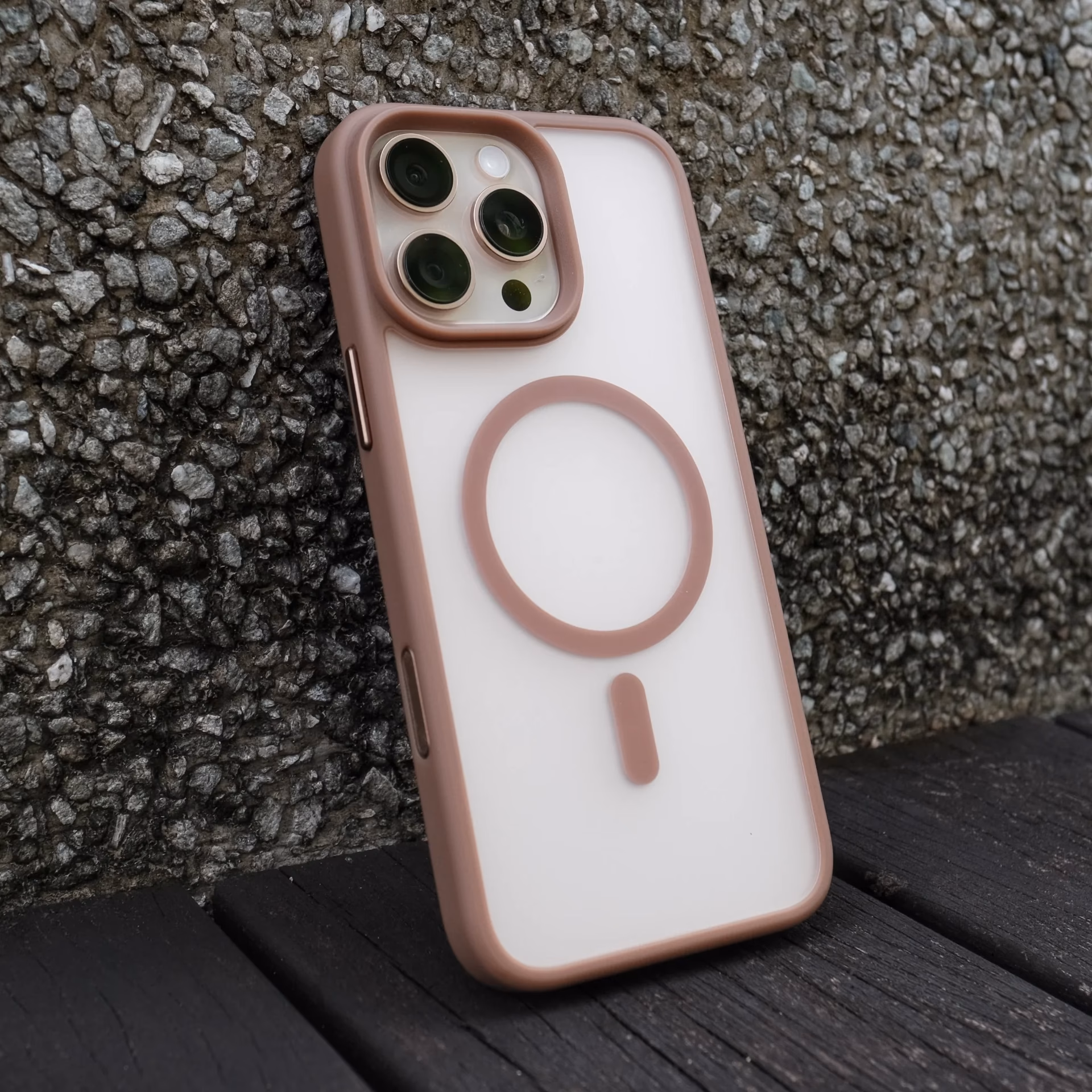 Where can I find high quality iPhone cases and accessories?