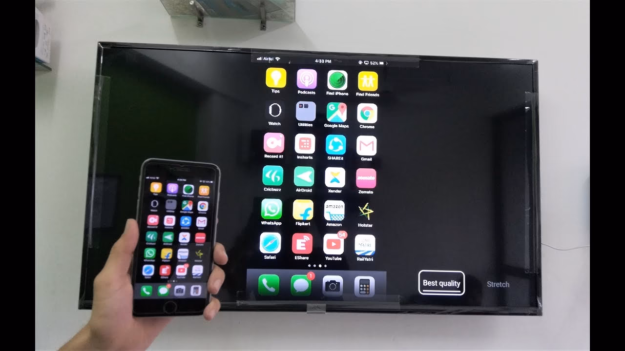 Does Finlux Smart TV support wireless display technology?