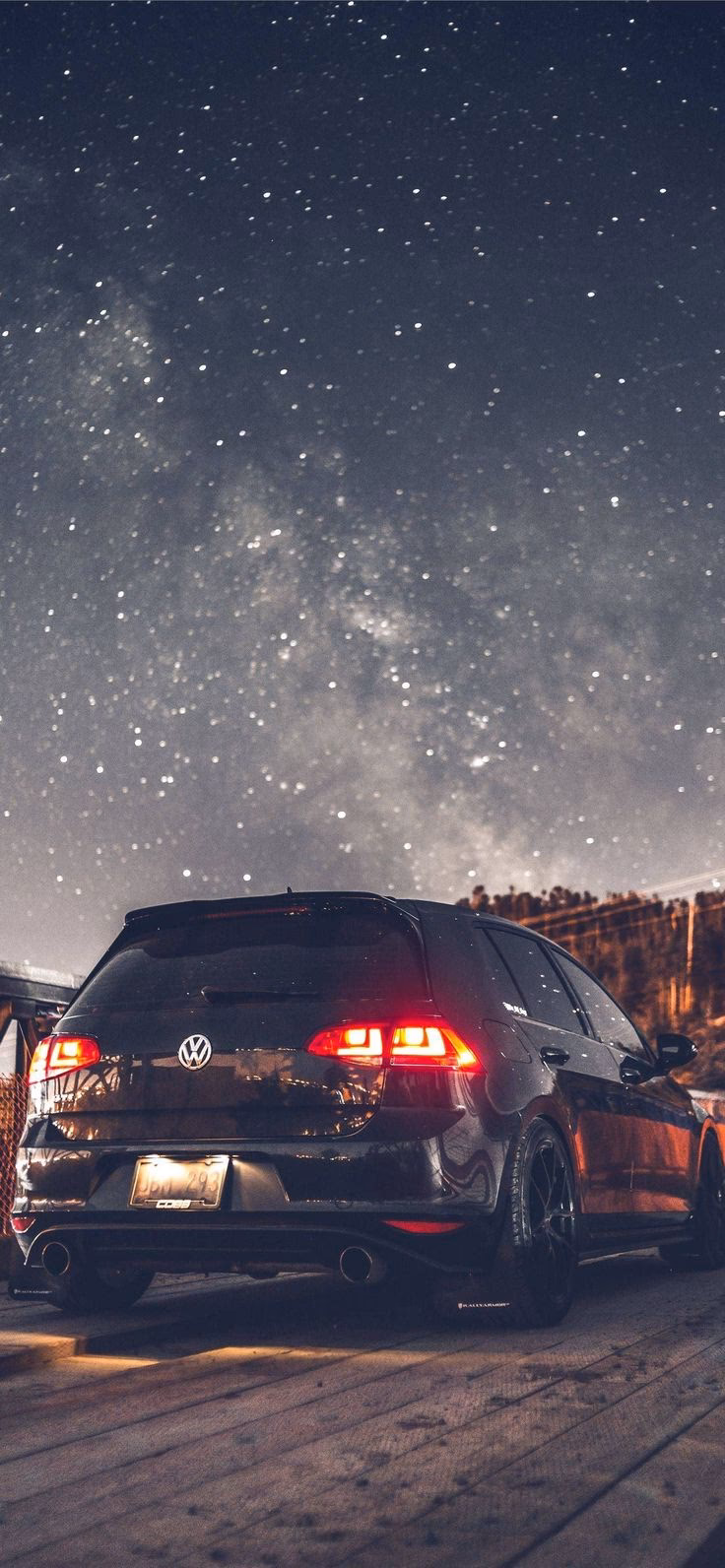 How many high resolution Volkswagen Golf GTI wallpapers are there?