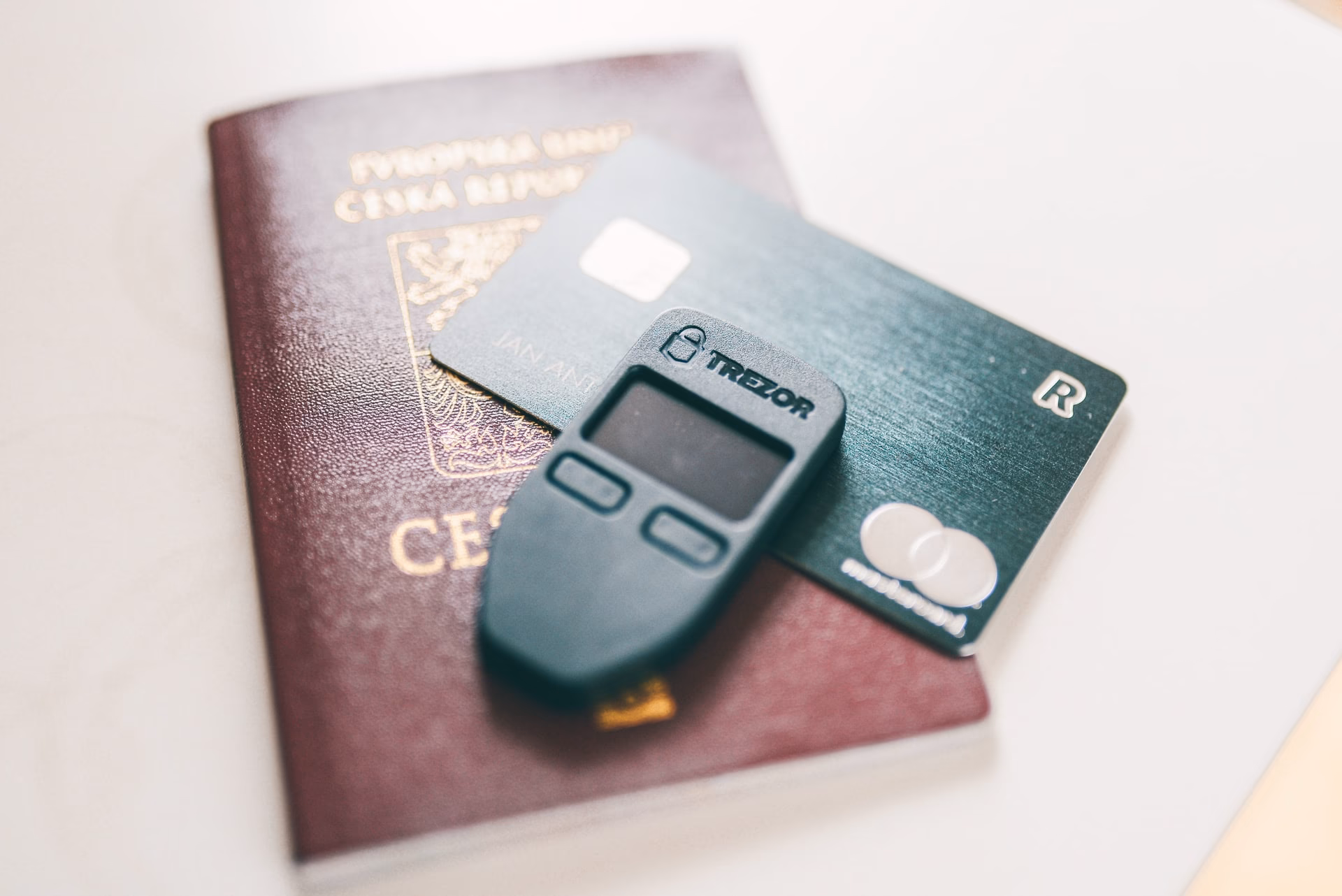 Does Trezor have a mobile app?