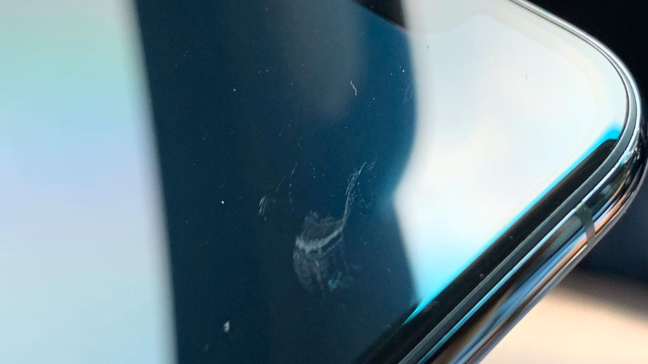 Did the iPhone 11 scratch?