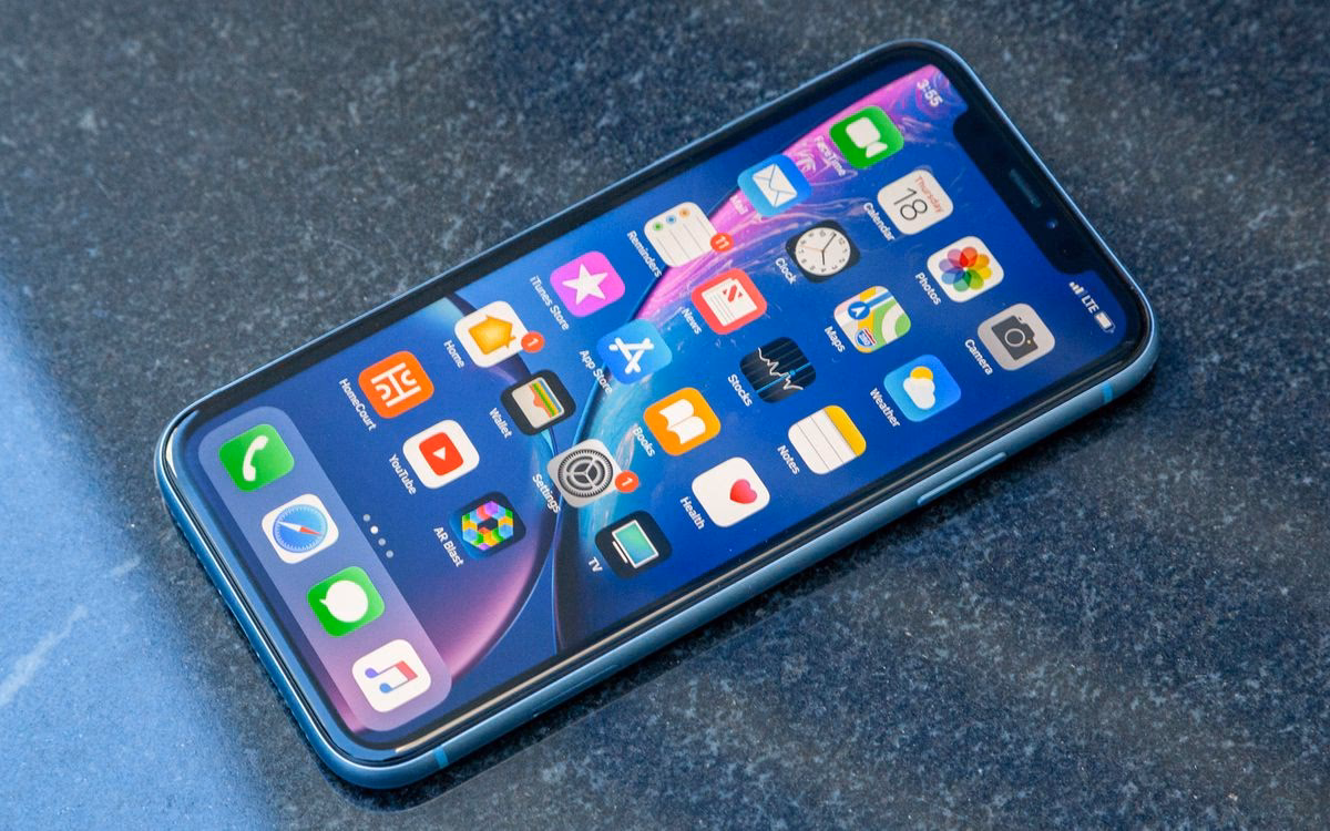 What are the new features in iOS 12?