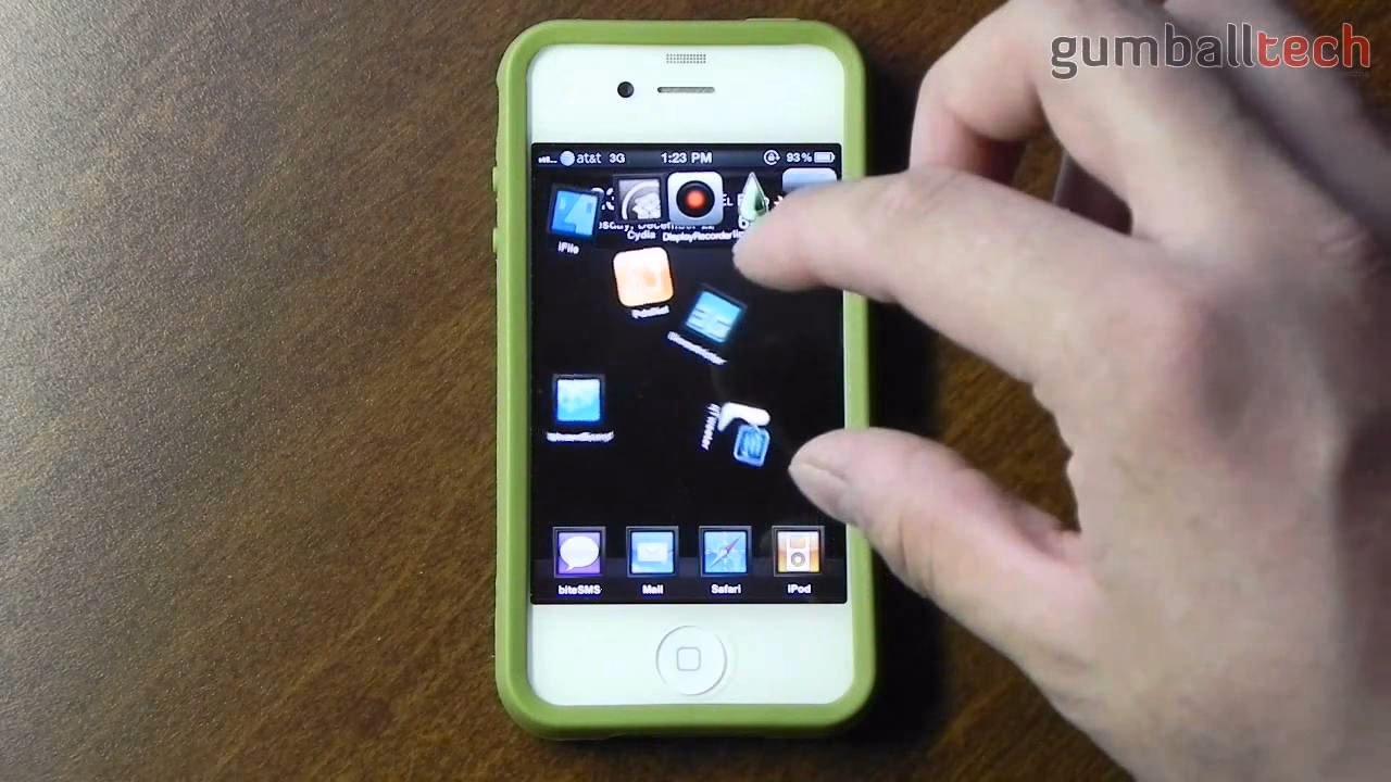 How do I know if my iPhone is level?