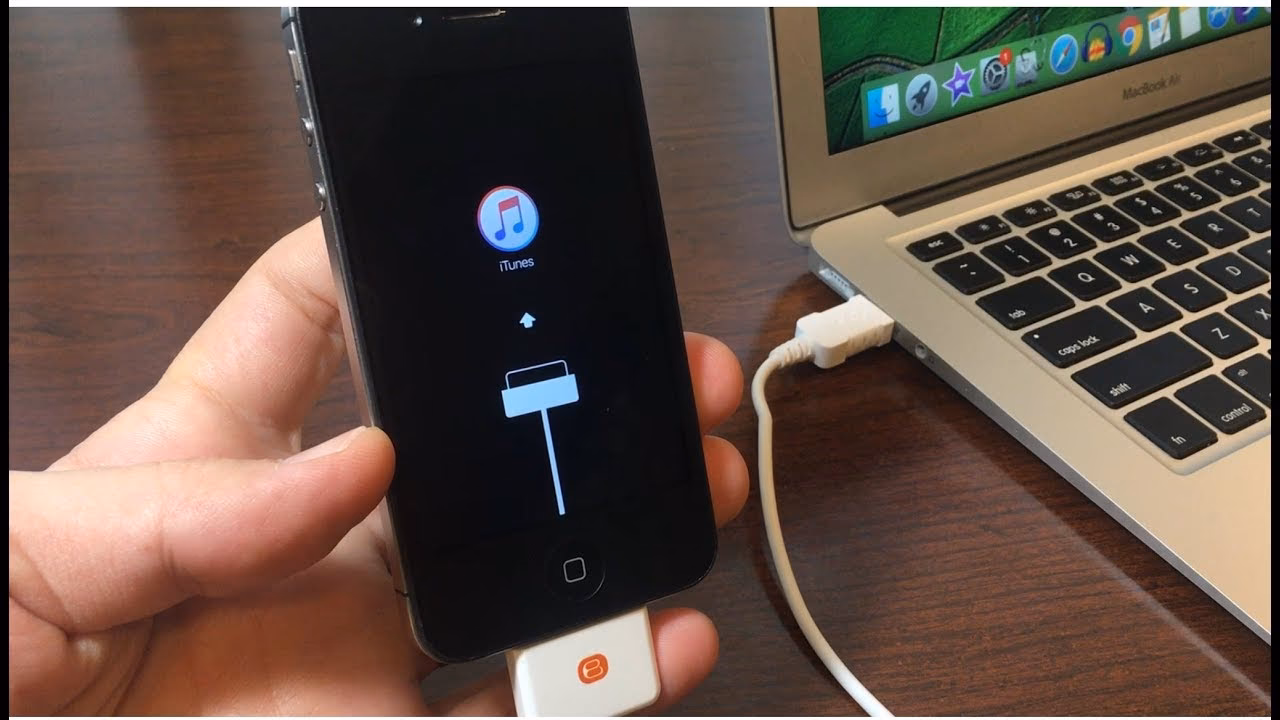 How to update firmware on iPhone 4 & 3GS?