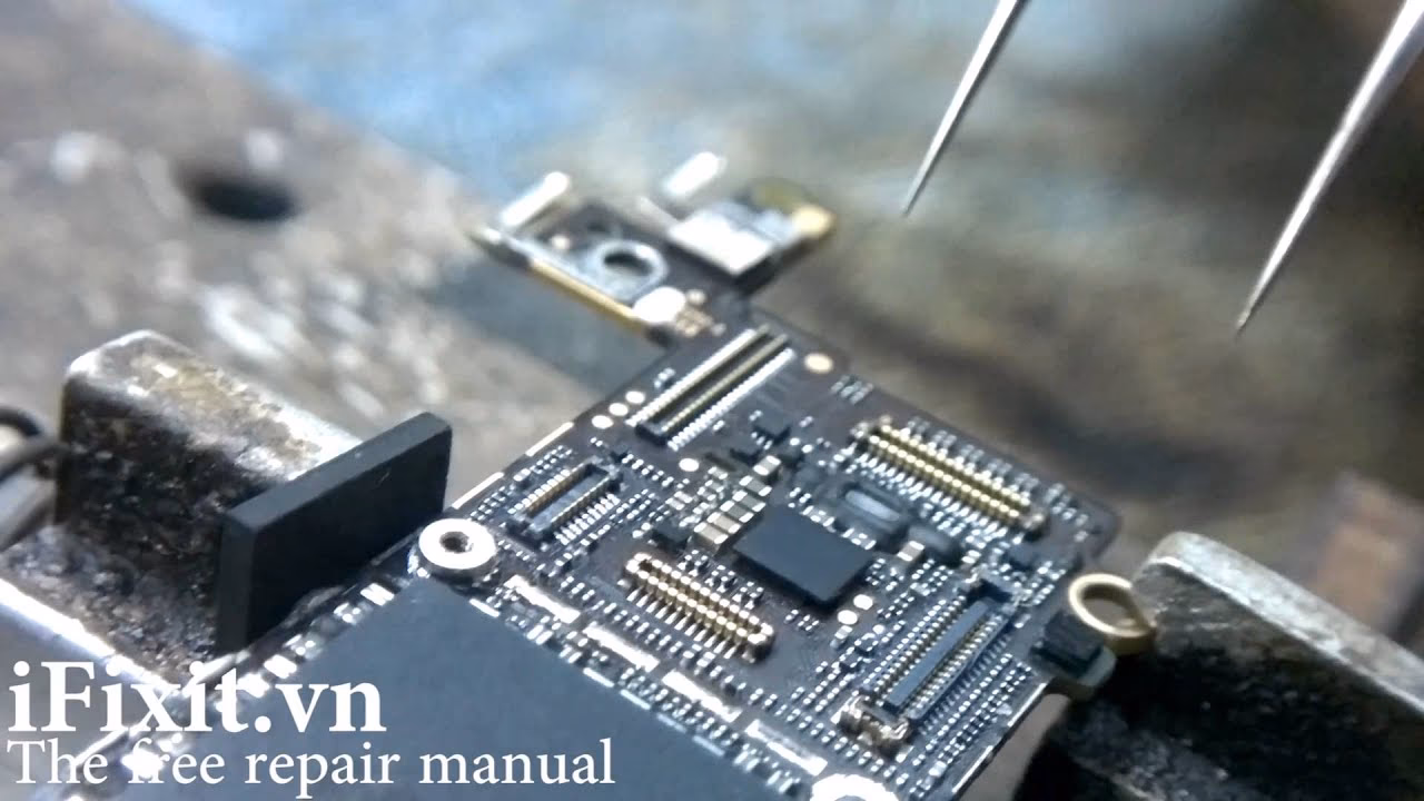 Why do I see error 14 when restoring or upgrading iOS?