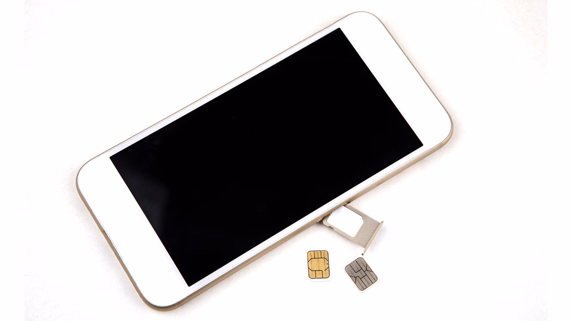 Which iPhones use a nano SIM card?