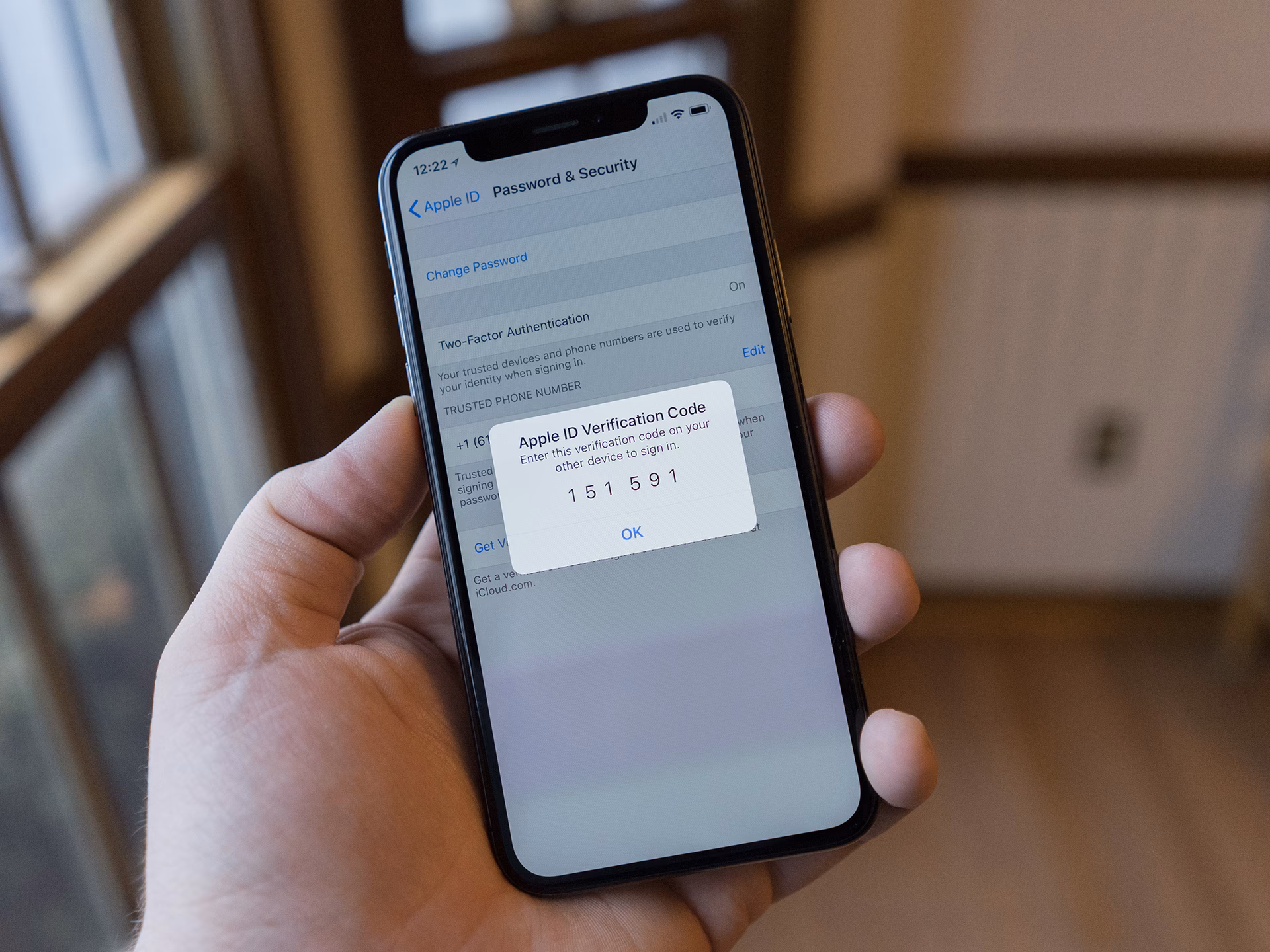 Does IOS 18 have two-factor authentication?