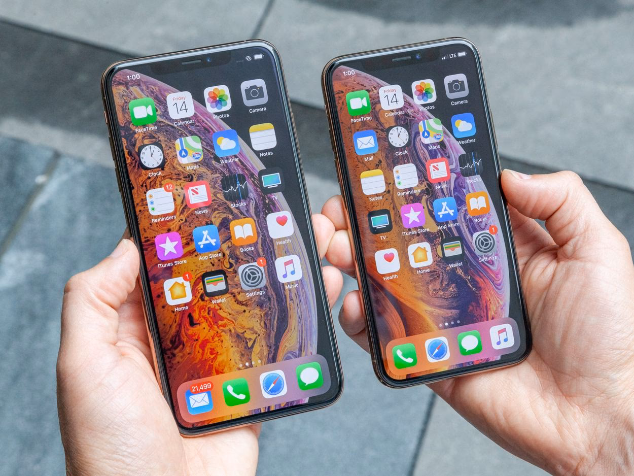 When was Apple iPhone 6S released?