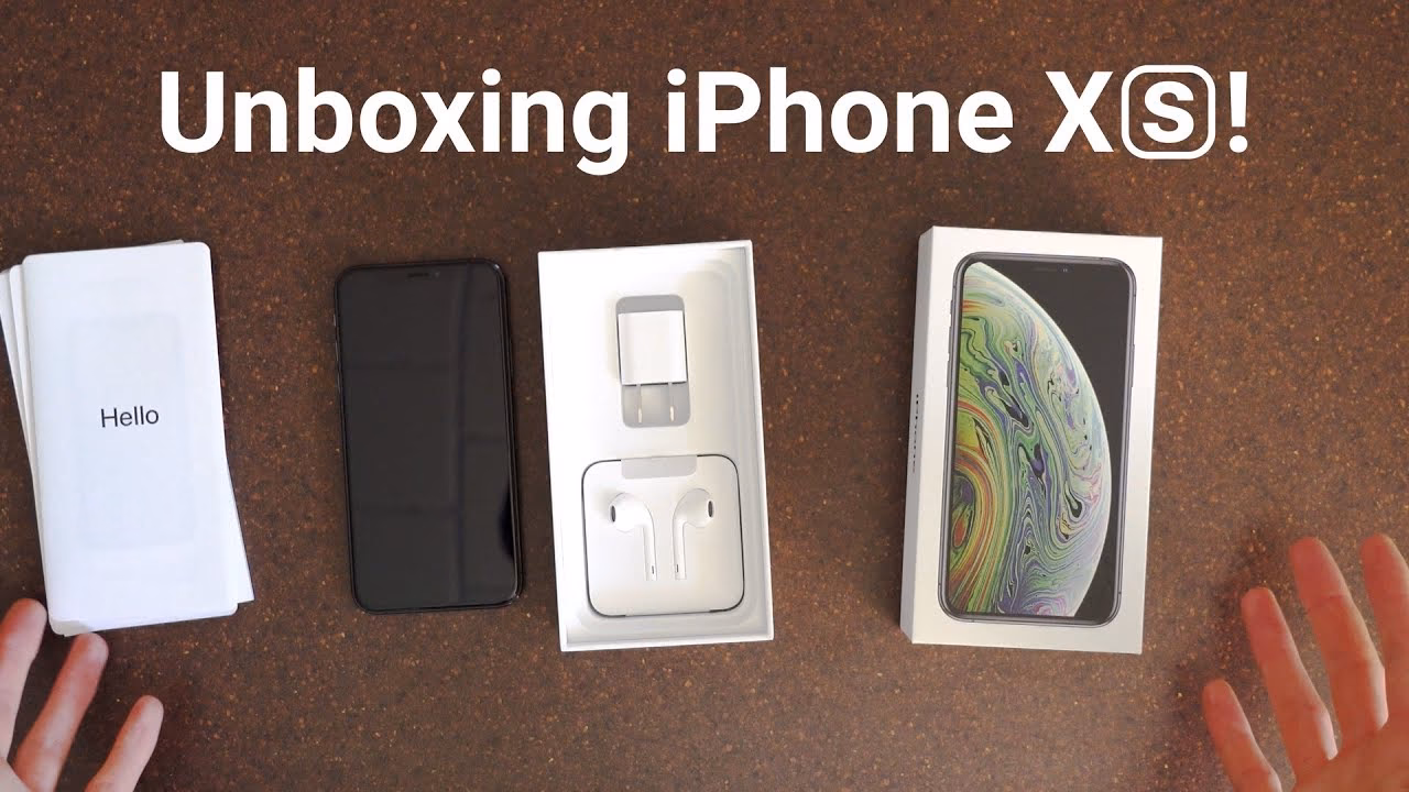 What's in the iPhone XS box?