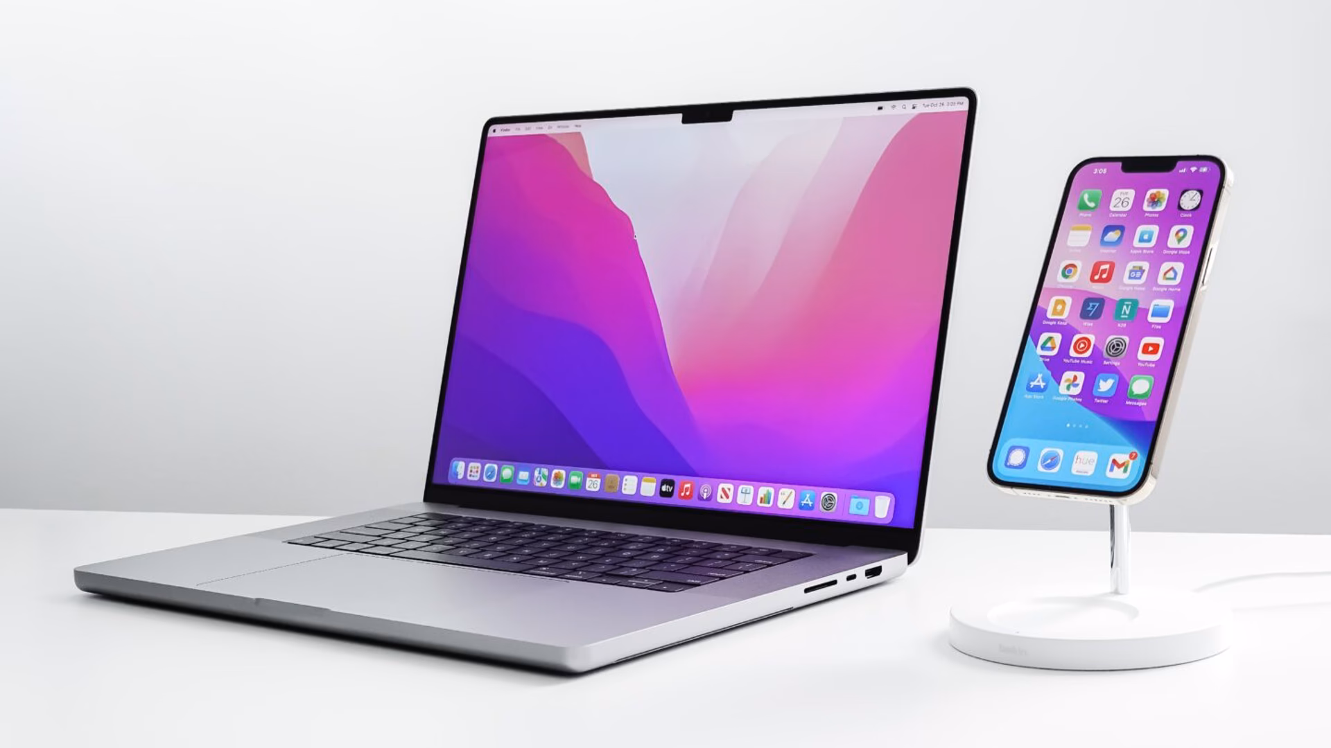 What is the difference between Mac OS X and iOS?