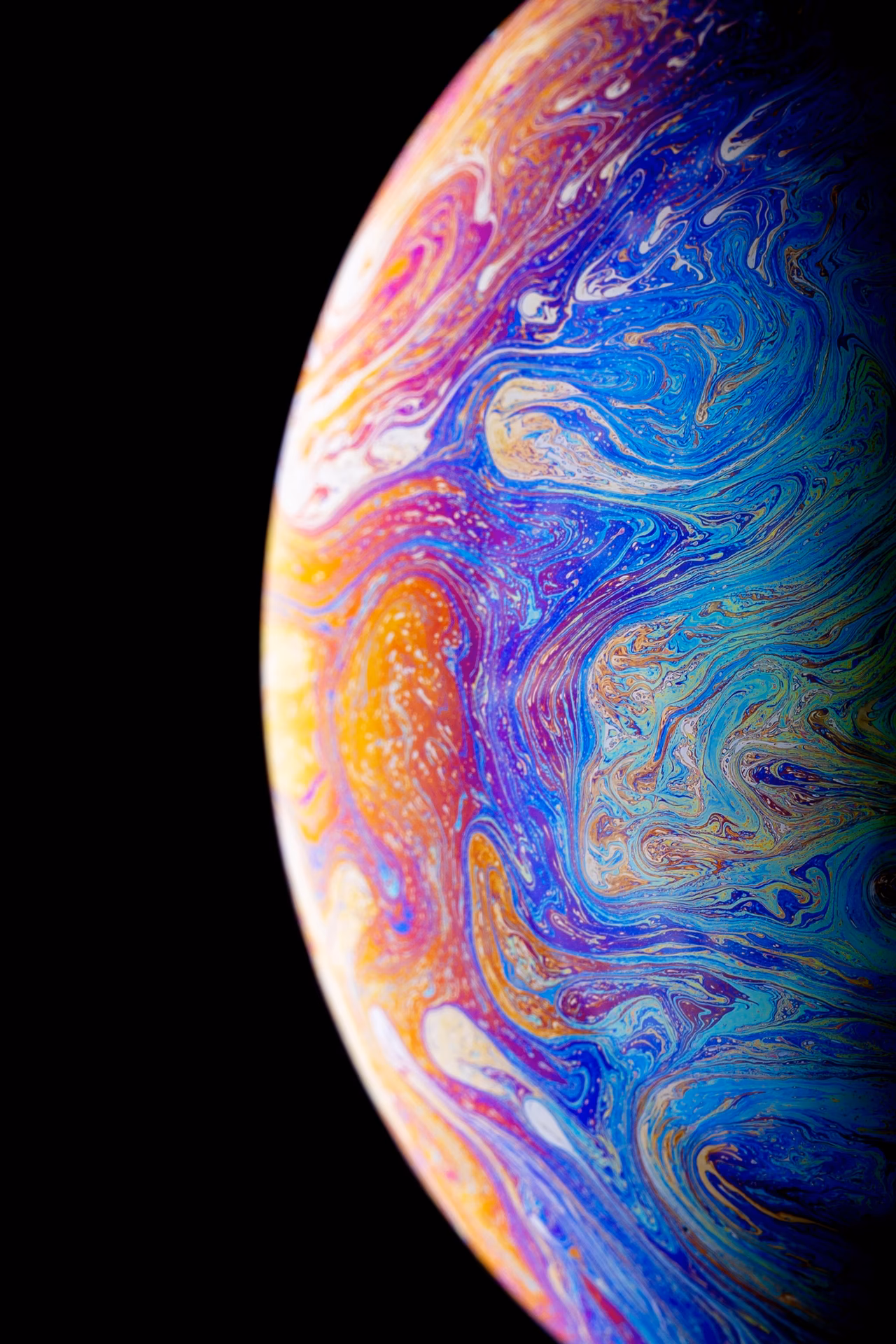 How many iPhone planet wallpapers are there?